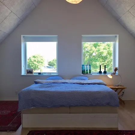 Modern Spacious House On The National Park Border
