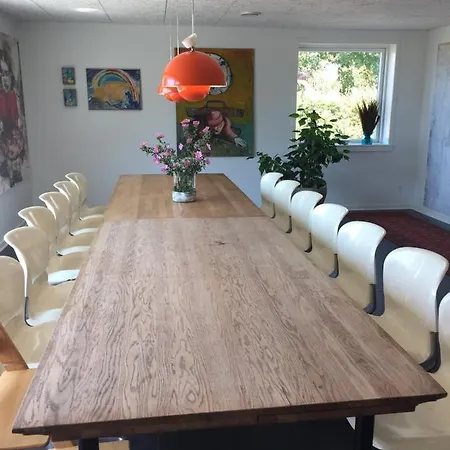 Modern Spacious House On The National Park Border